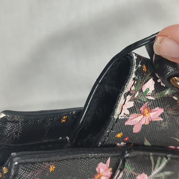 Steve Madden Black and Pink Floral Crossbody Purse with Gold Accents - Picture 4 of 10